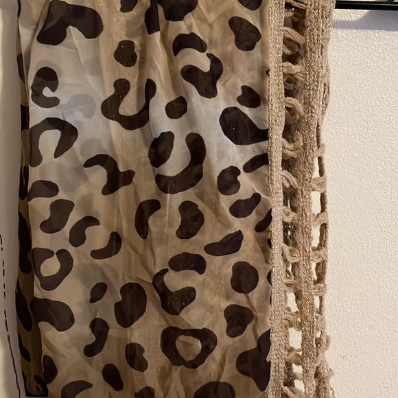 Infiniti Scarf - Picture 4 of 4